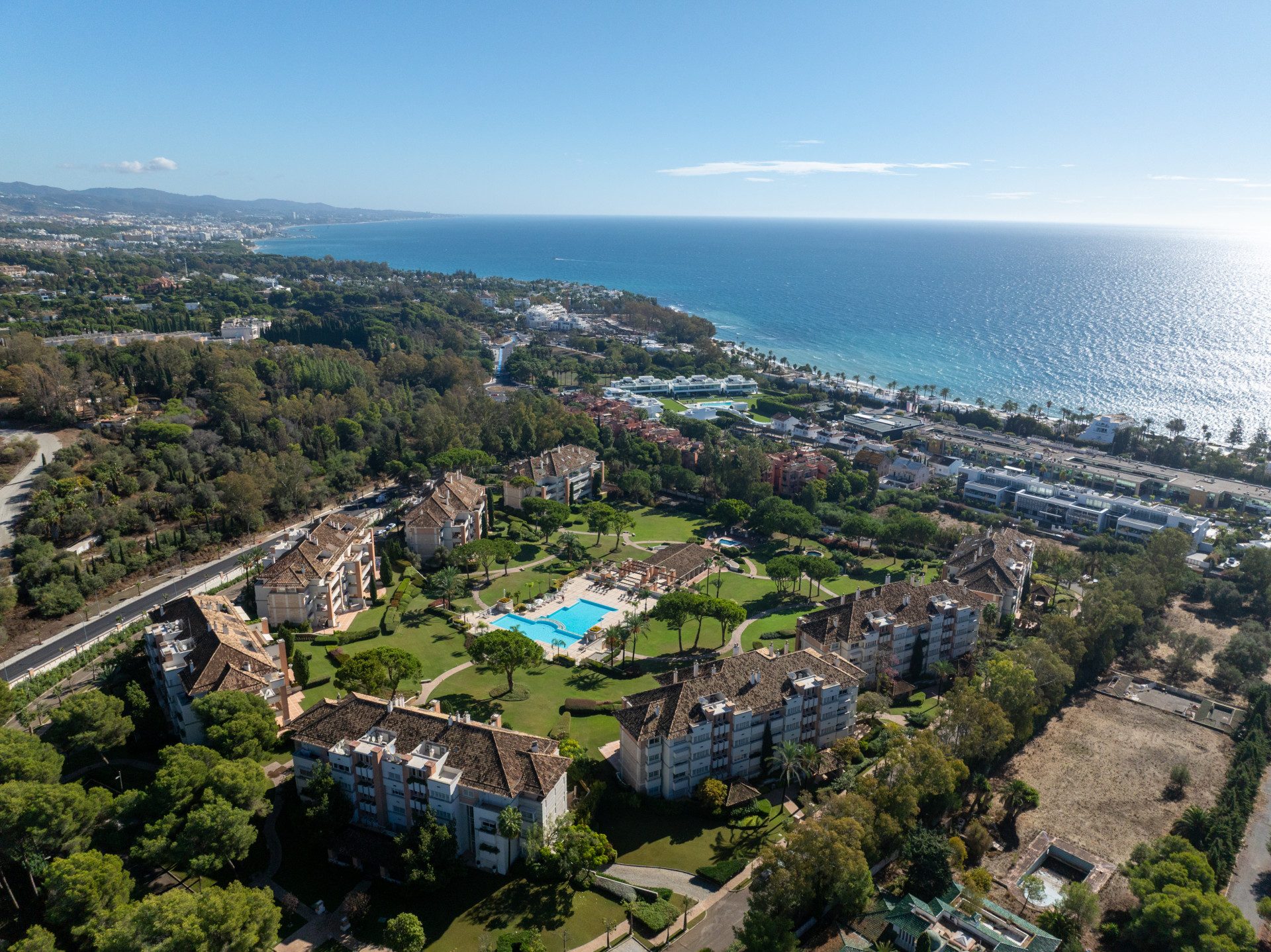 Nácar Marino — Golden Mile, Marbella