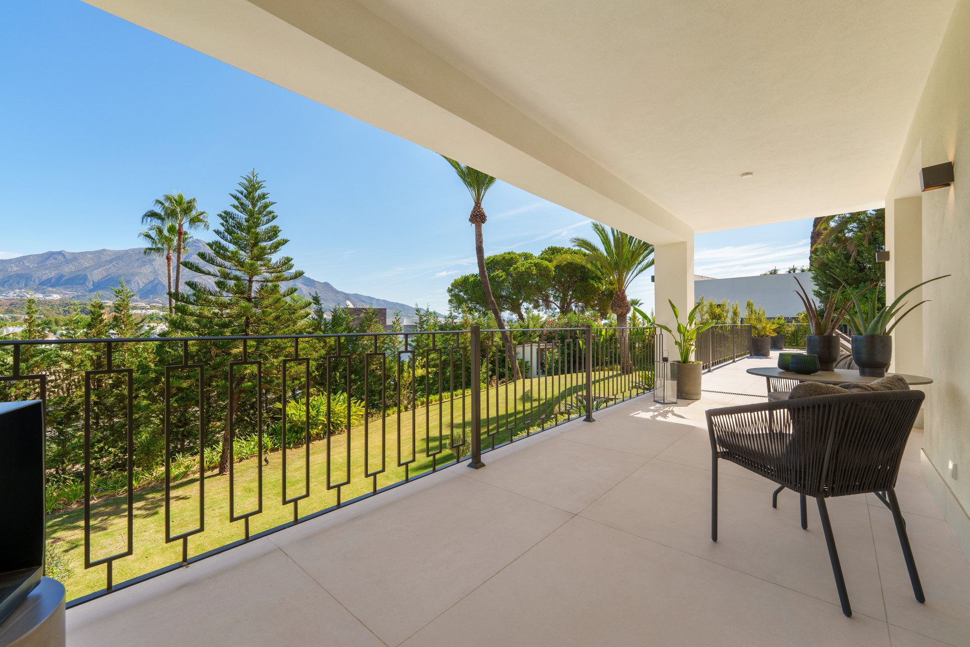 Nordlys Brisa — Nueva Andalucía, Marbella