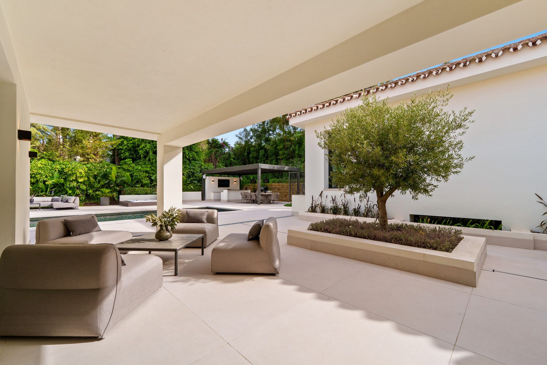 Nordlys Brisa — Nueva Andalucía, Marbella