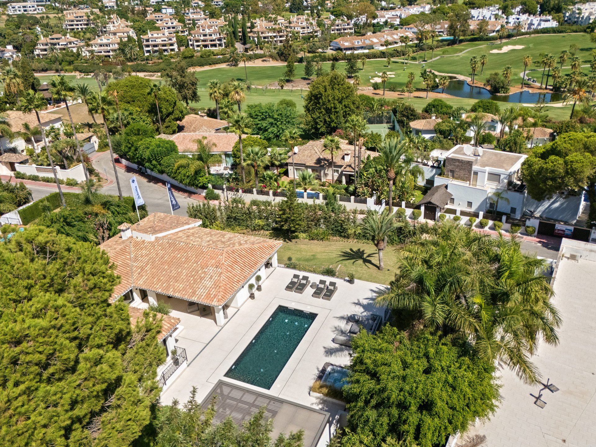 Nordlys Brisa — Nueva Andalucía, Marbella