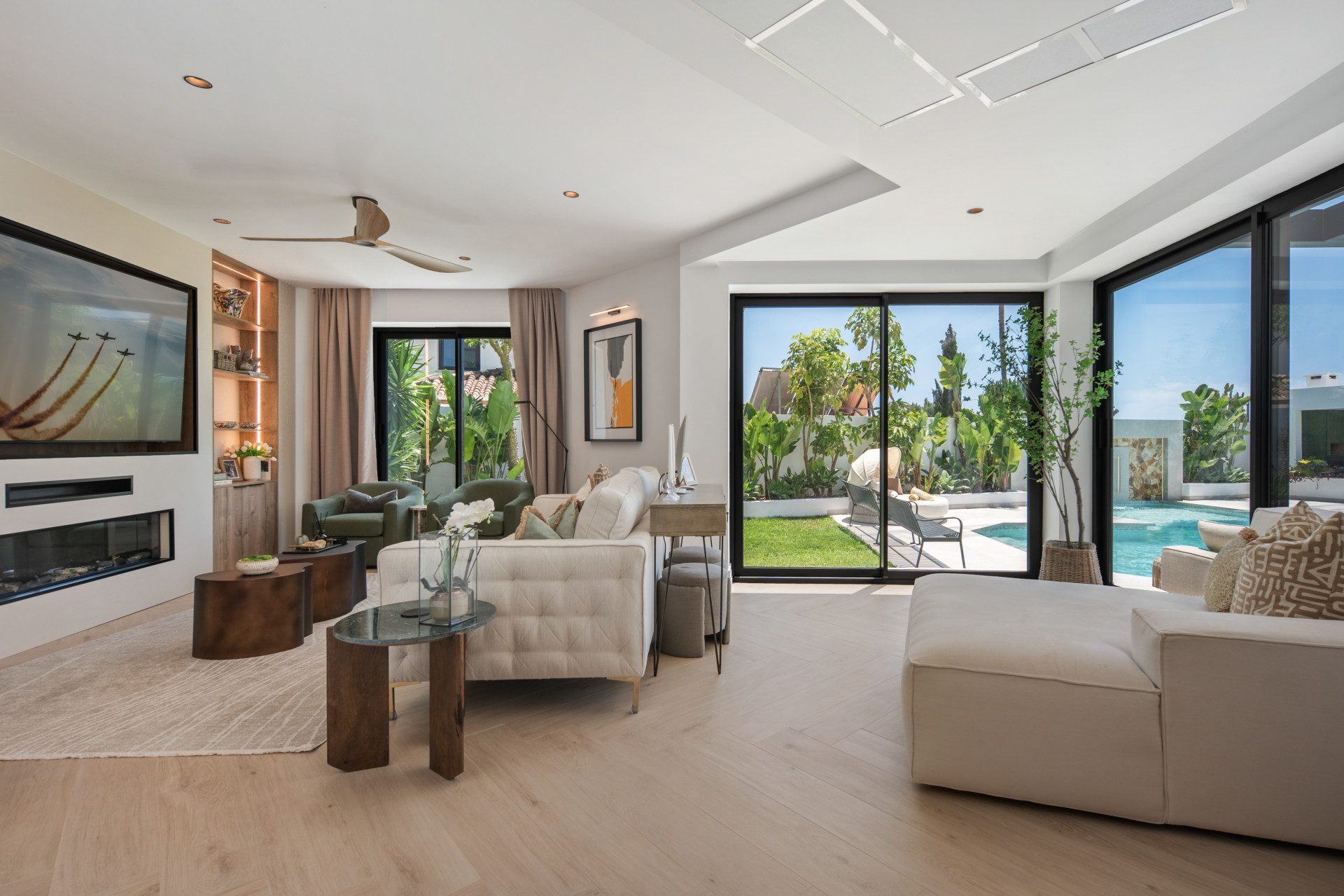 Poniente Claro — New Golden Mile, Marbella West
