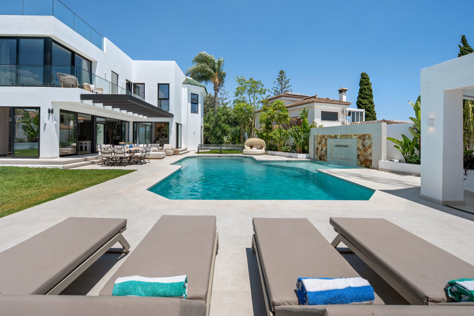 Poniente Claro — New Golden Mile, Marbella West
