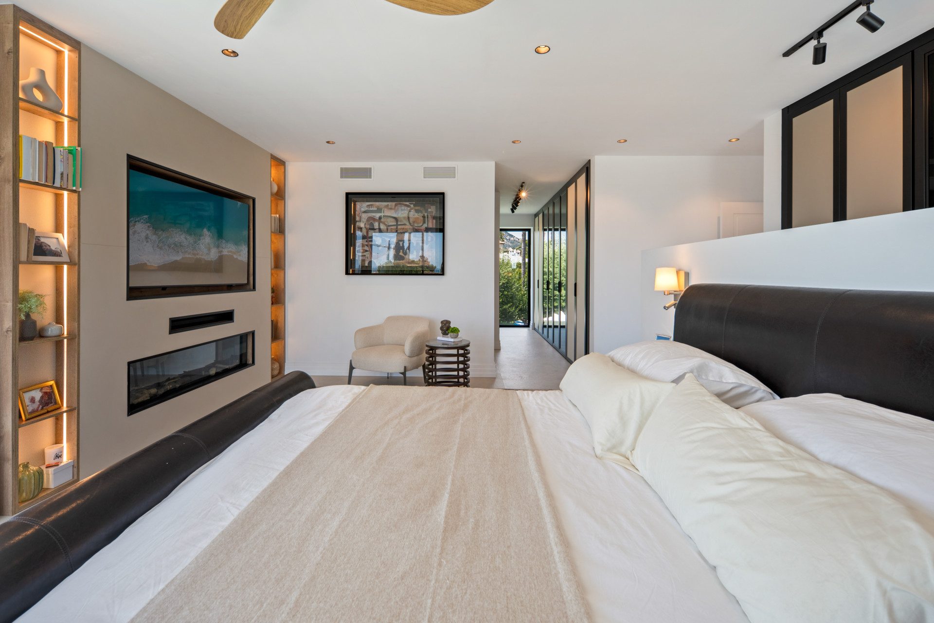 Poniente Claro — New Golden Mile, Marbella West