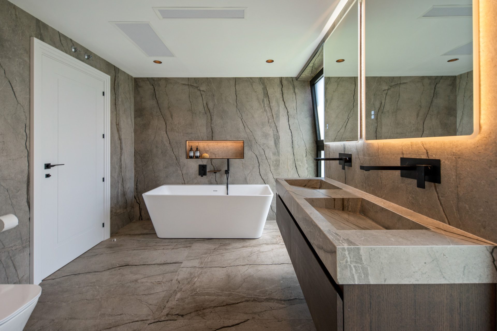 Poniente Claro — New Golden Mile, Marbella West