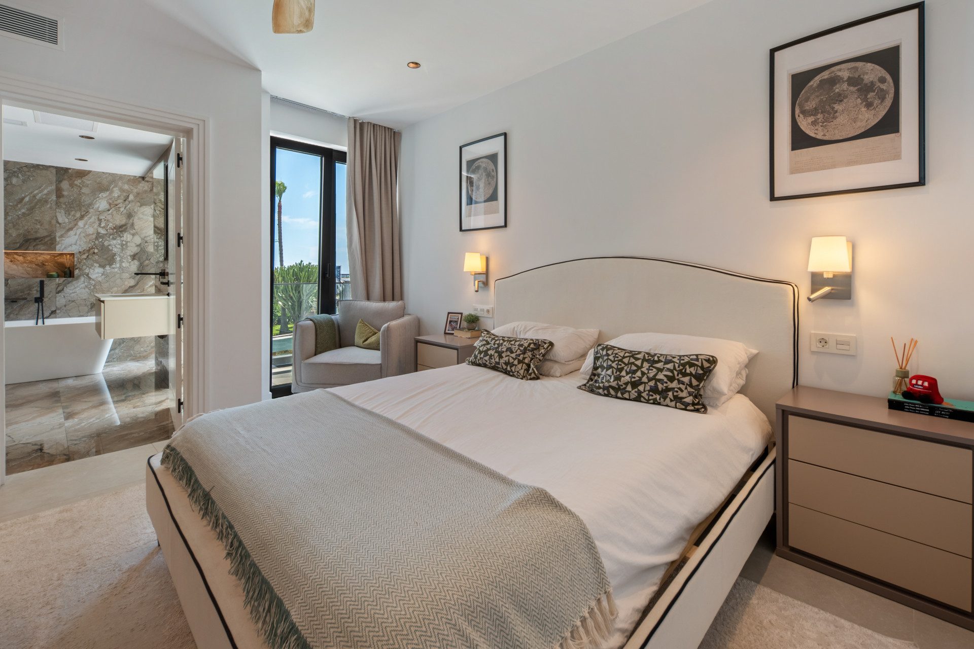 Poniente Claro — New Golden Mile, Marbella West