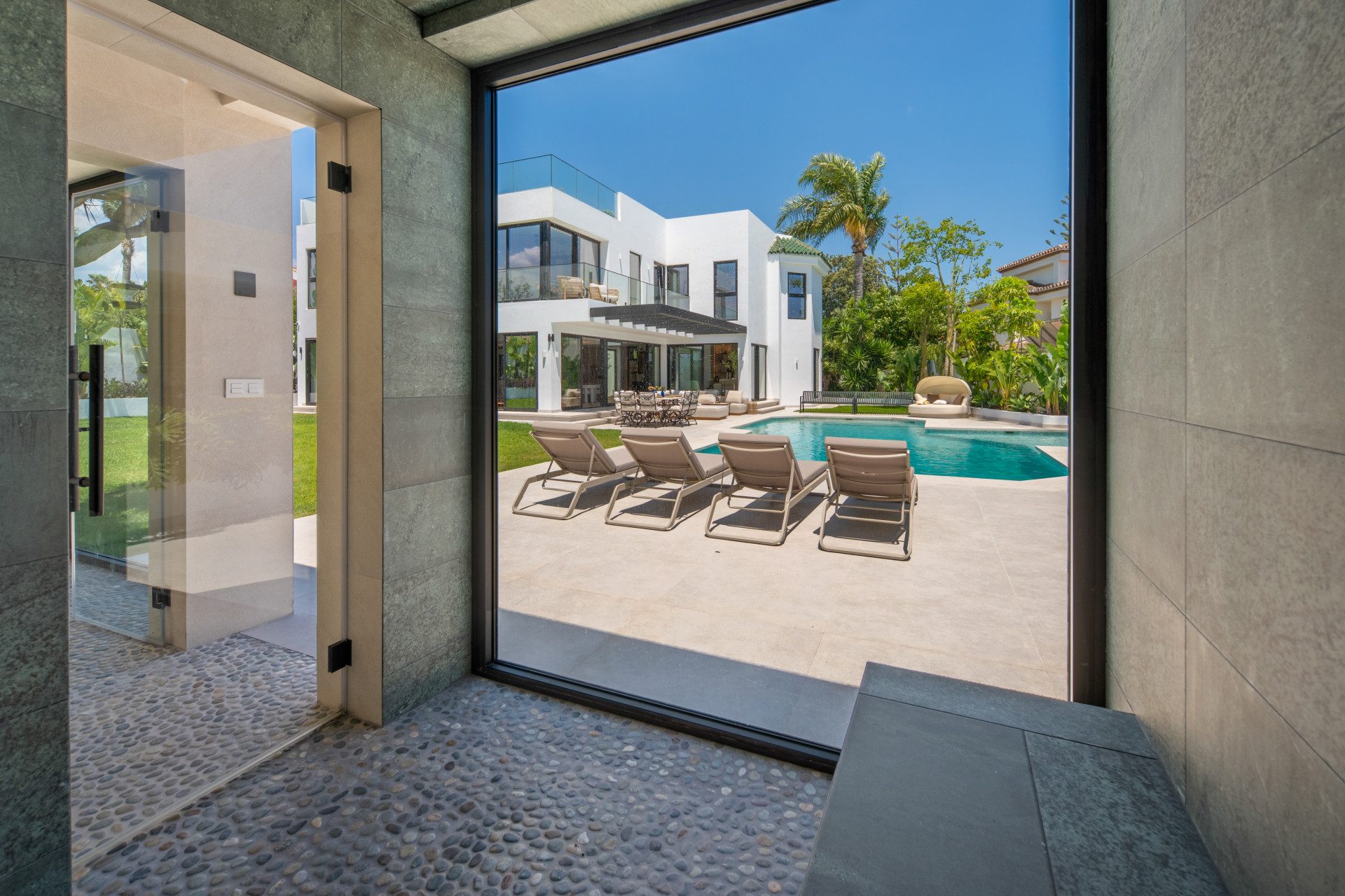 Poniente Claro — New Golden Mile, Marbella West