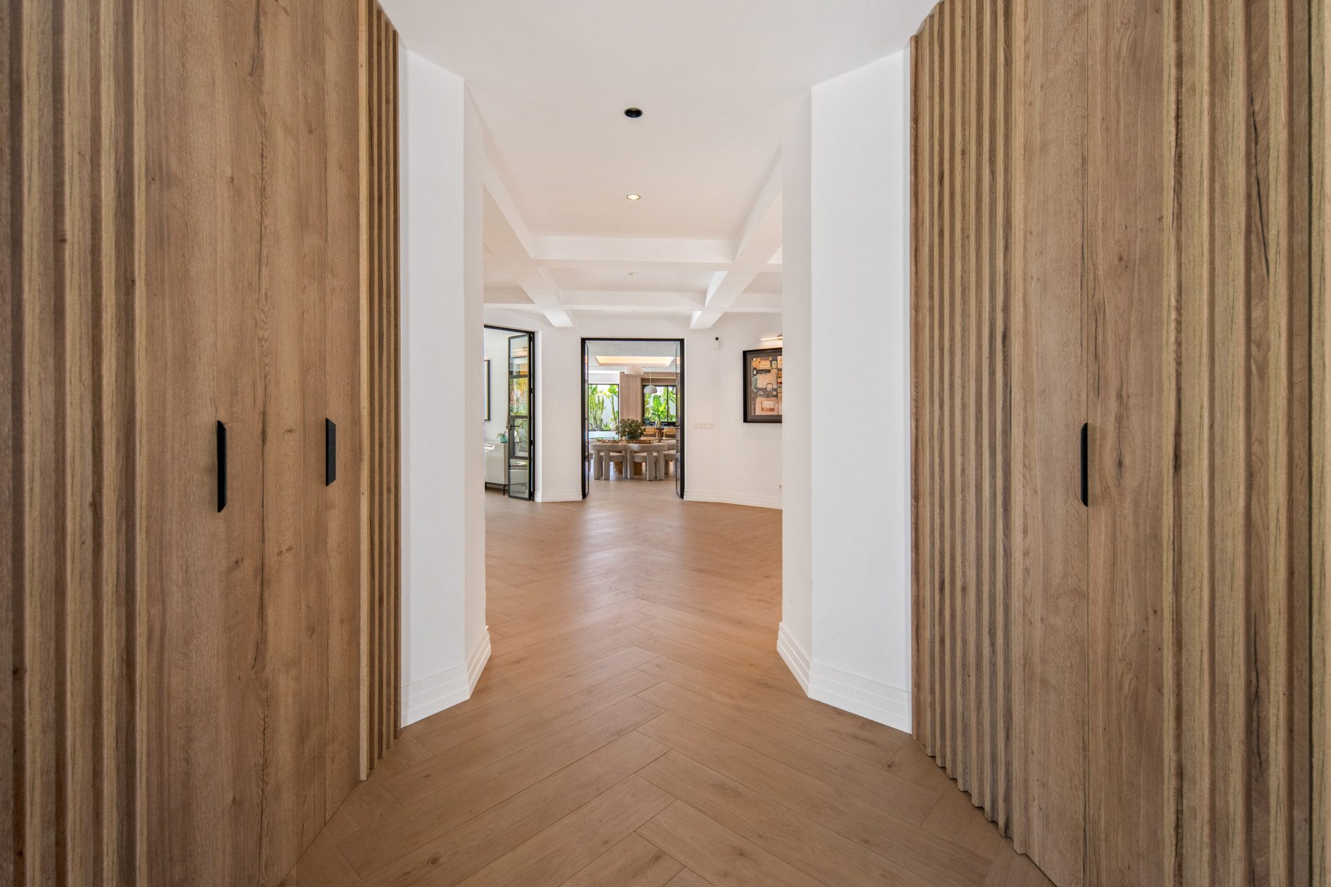 Poniente Claro — New Golden Mile, Marbella West