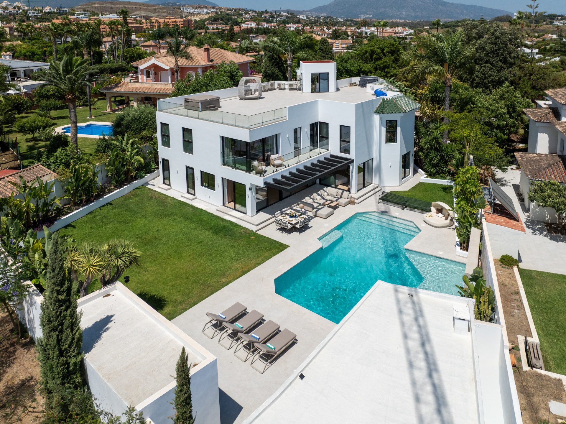 Poniente Claro — New Golden Mile, Marbella West