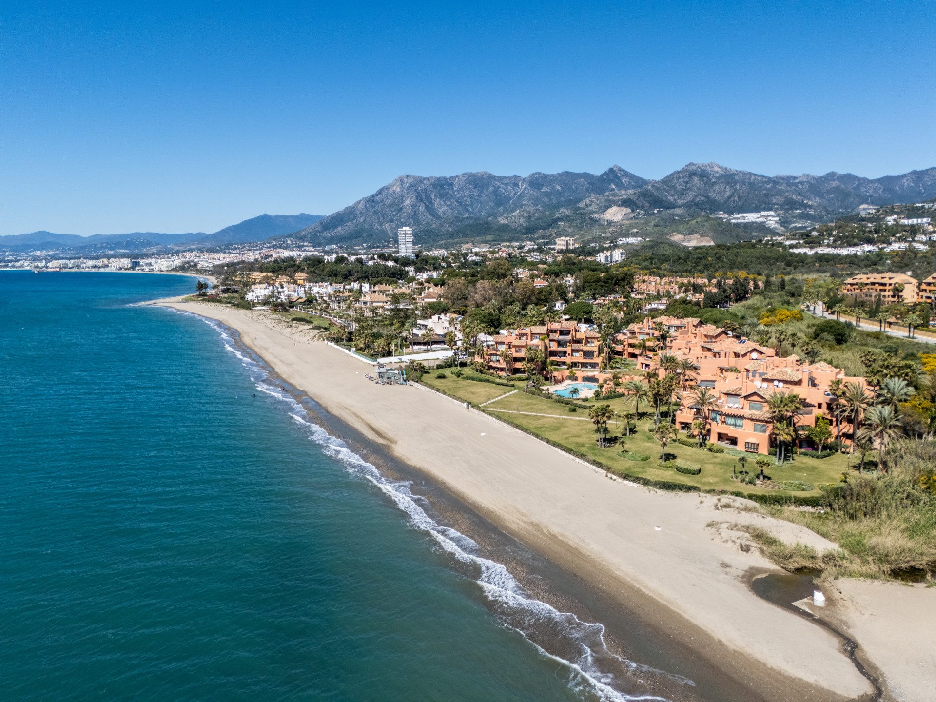 Terraza Levante — Marbella East, Marbella
