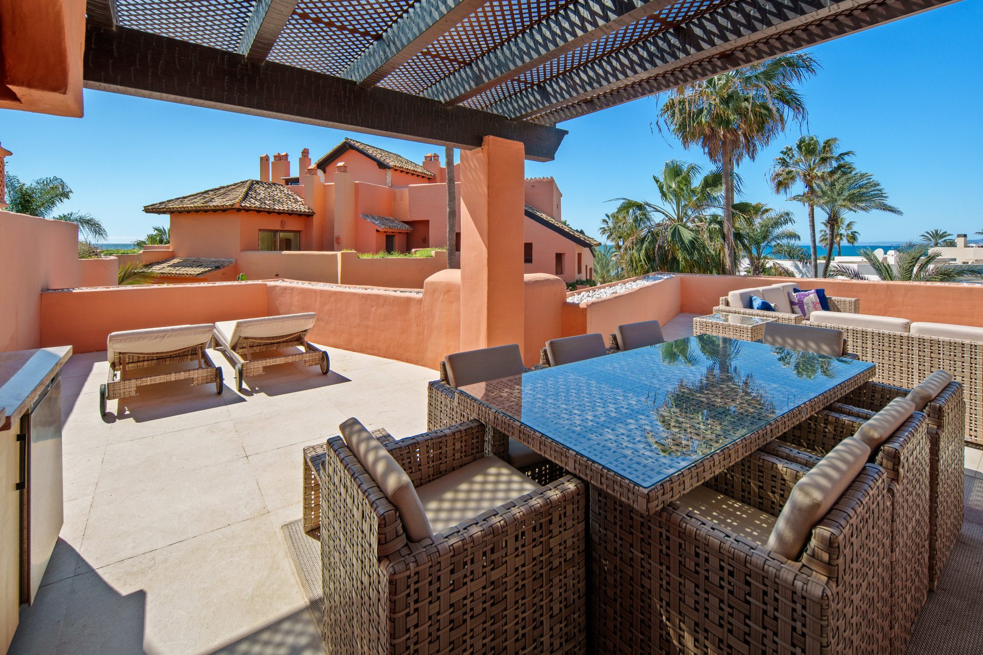 Terraza Levante — Marbella East, Marbella