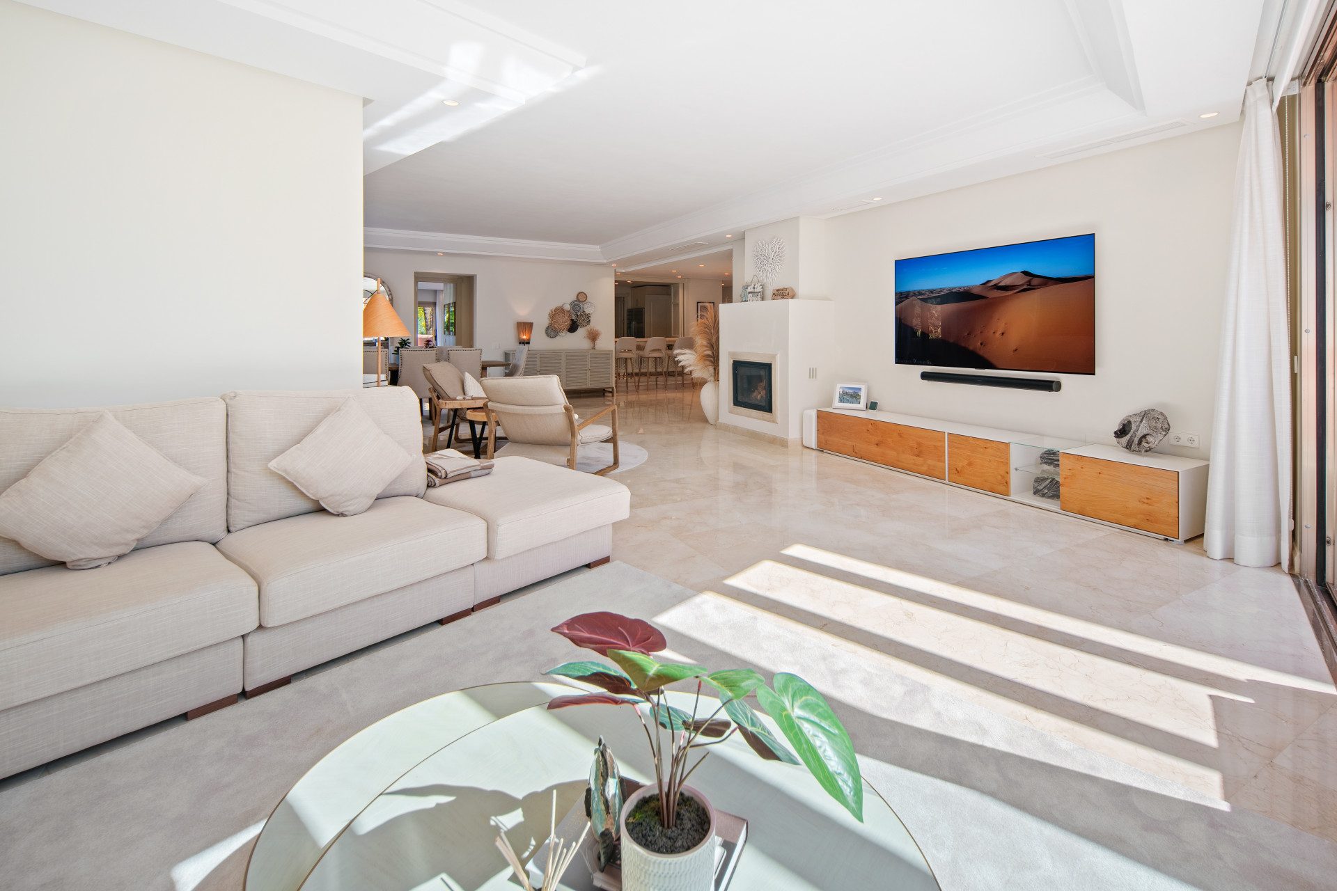 Terraza Levante — Marbella East, Marbella