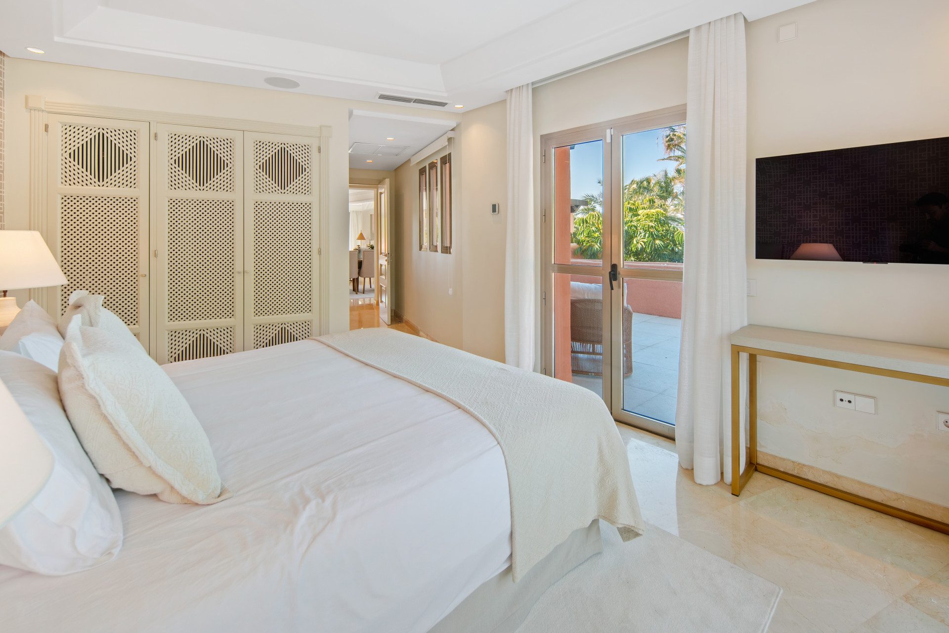 Terraza Levante — Marbella East, Marbella
