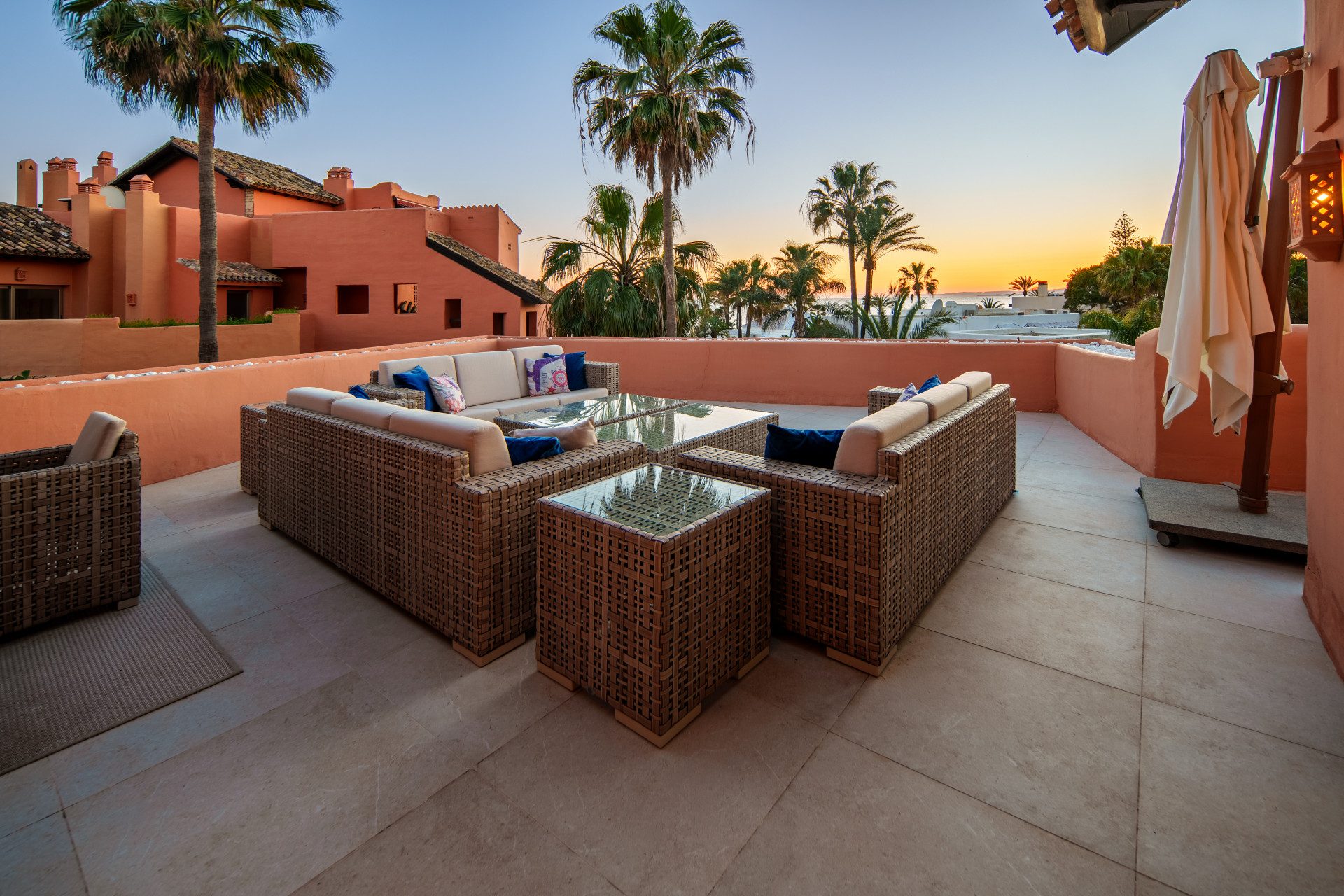 Terraza Levante — Marbella East, Marbella