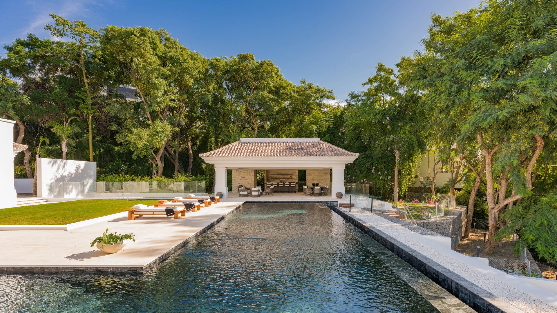 Travertina Alta — La Quinta, Benahavís