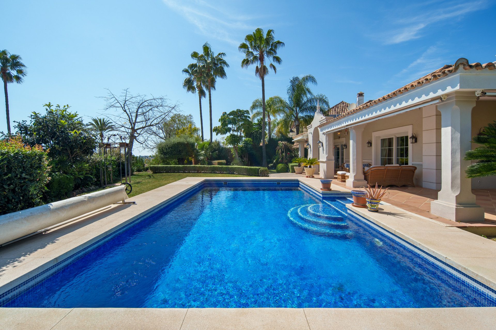 Viga Real — Nueva Andalucía, Marbella