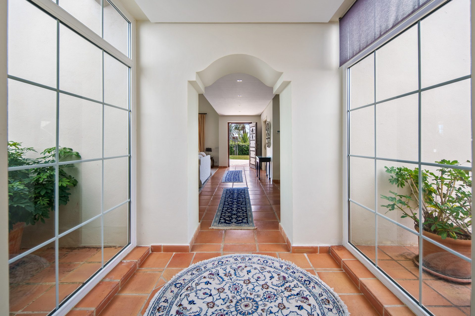 Viga Real — Nueva Andalucía, Marbella