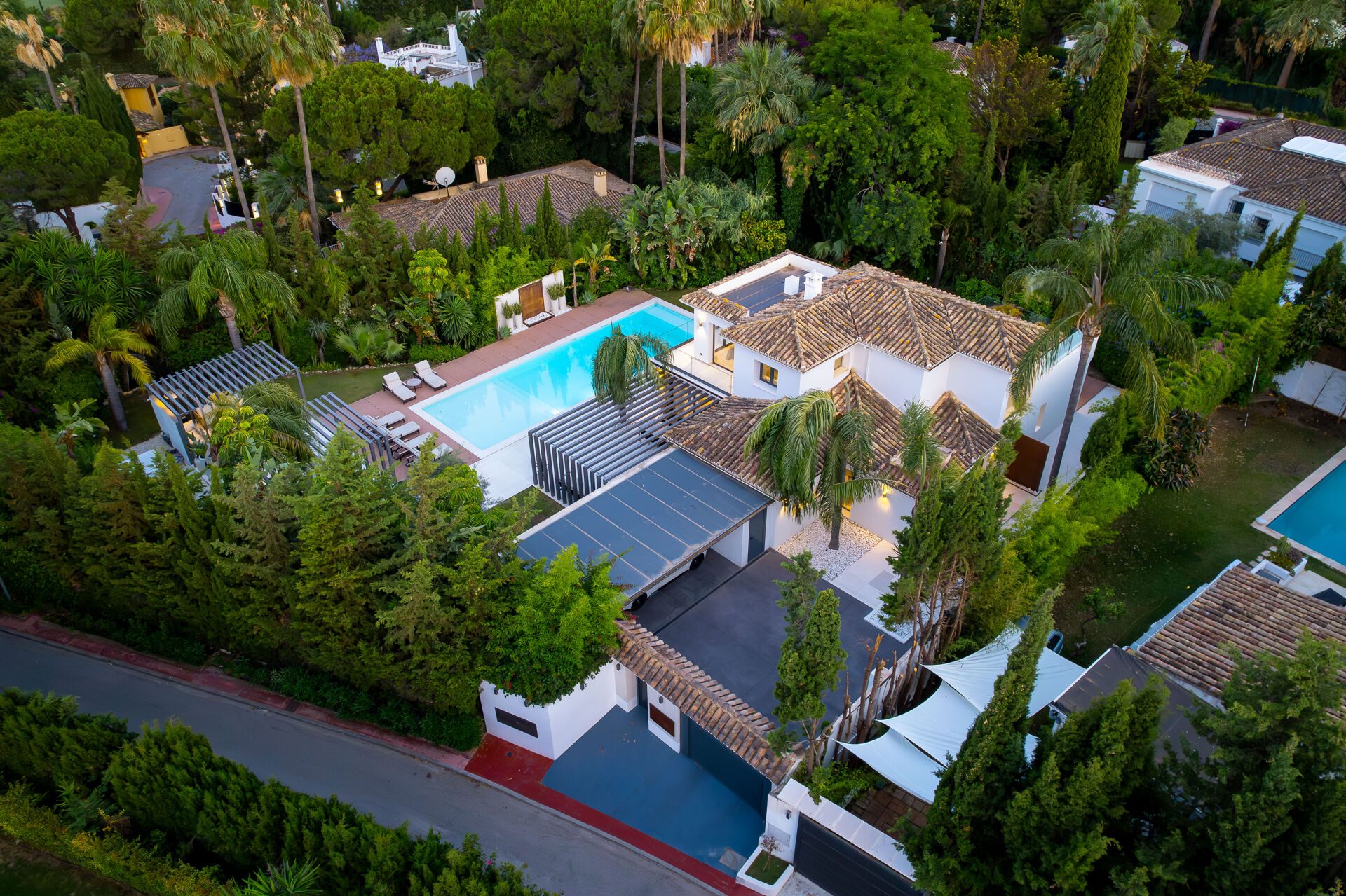 Fjord Blanc — Las Brisas, Nueva Andalucía, Marbella